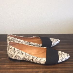 Halogen - snake skin printed flats